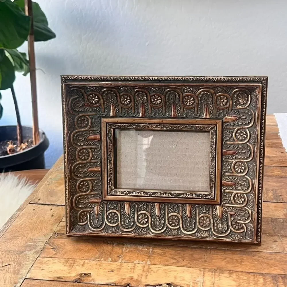 Vintage Picture Frame Ornate Embossed Floral Leaves Bell 4x6